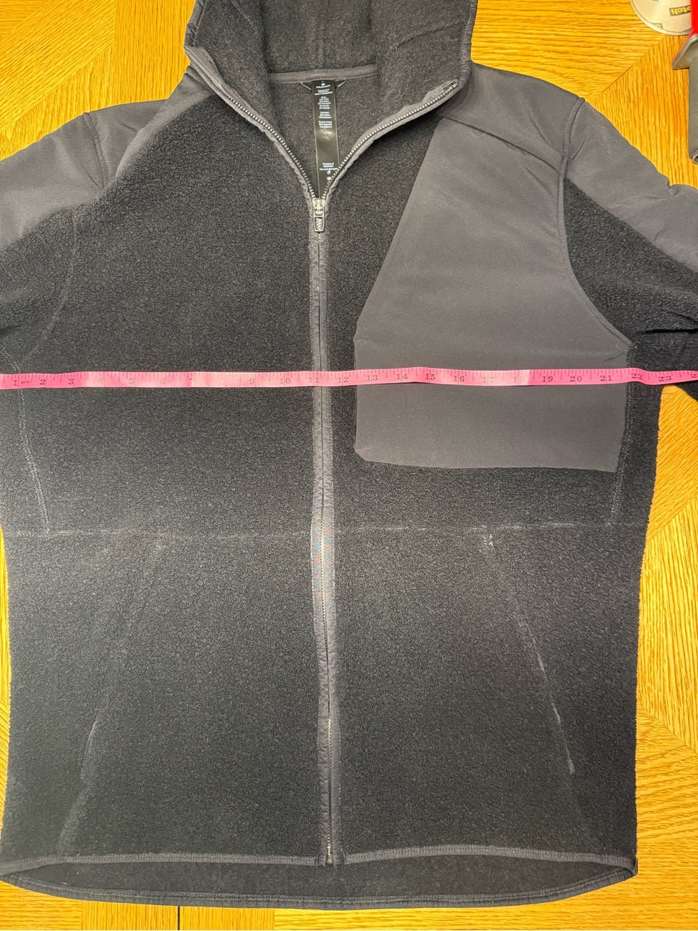 lululemon athletica Black Hooded Wool Blend Teddy Fleece Jacket - Picture 3 of 9